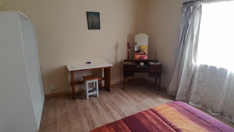 To Let 5 Bedroom Property for Rent in Grahamstown Eastern Cape